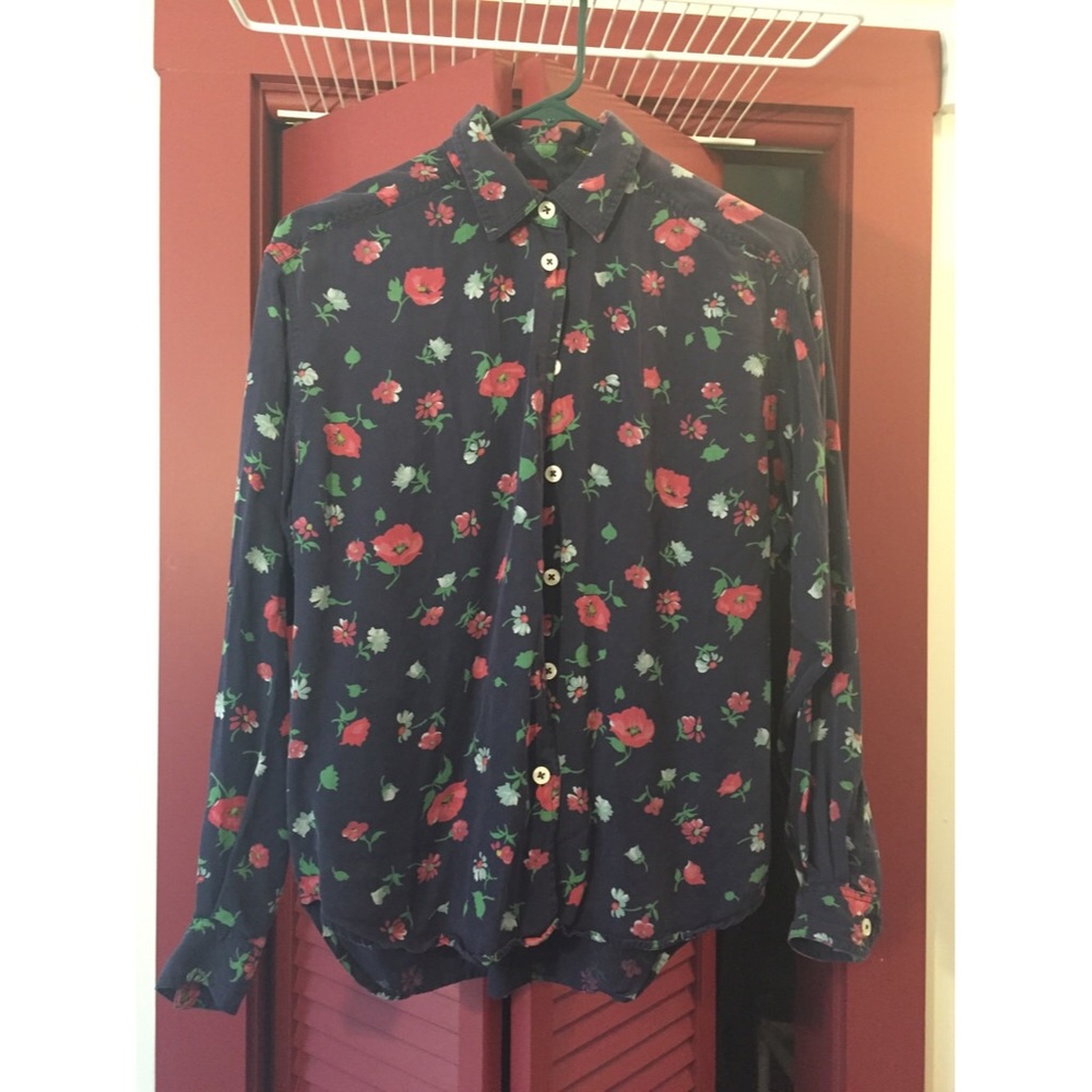 Floral pattern button up🌺